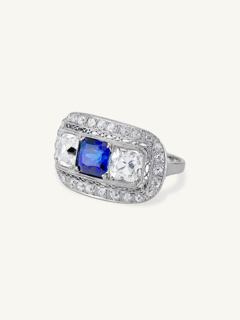 2.15克拉的蓝宝石戒指设计款